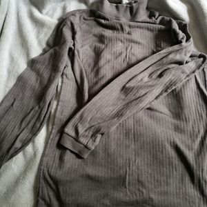 Basic equipment turtleneck
